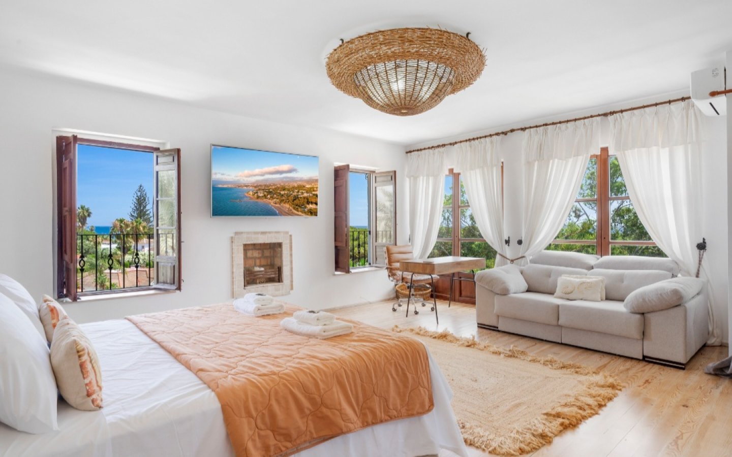 Master suite