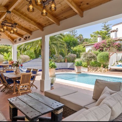 AF126, NEW TO RENT! 5 bed Villa
