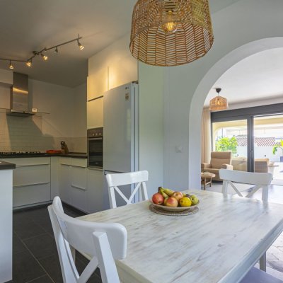 Kitchen and dining area