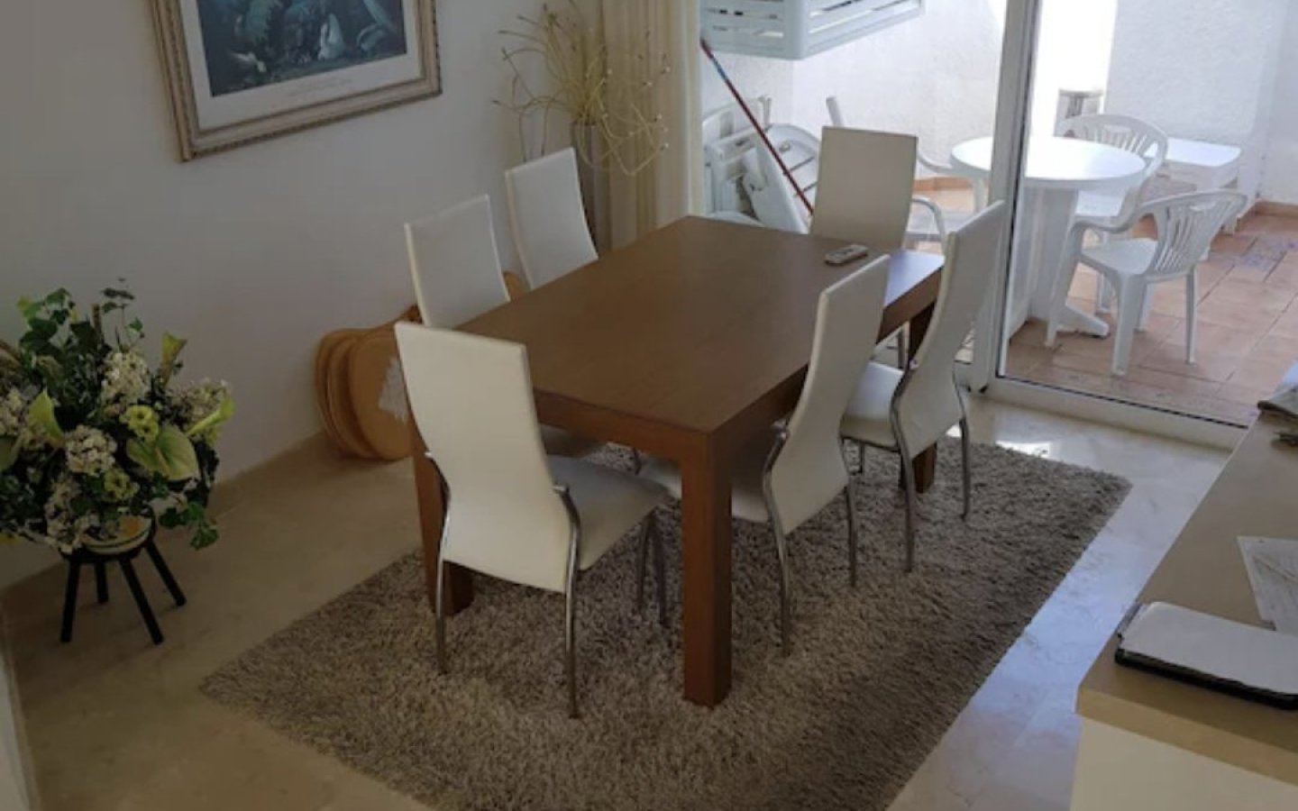Duplex - Indoor dining
