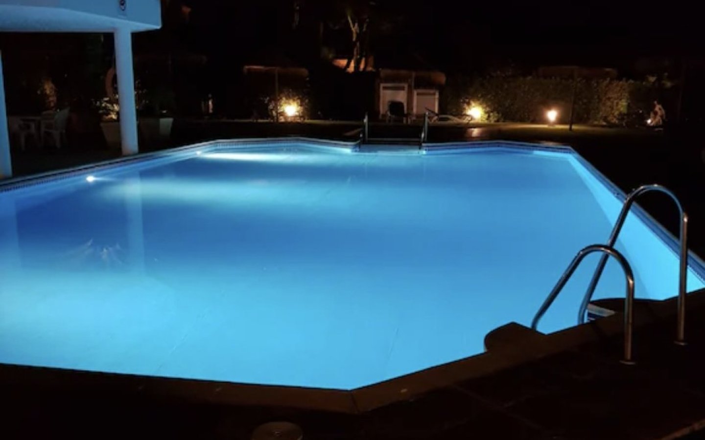 Duplex - Pool at night