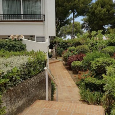 Duplex - Entrance