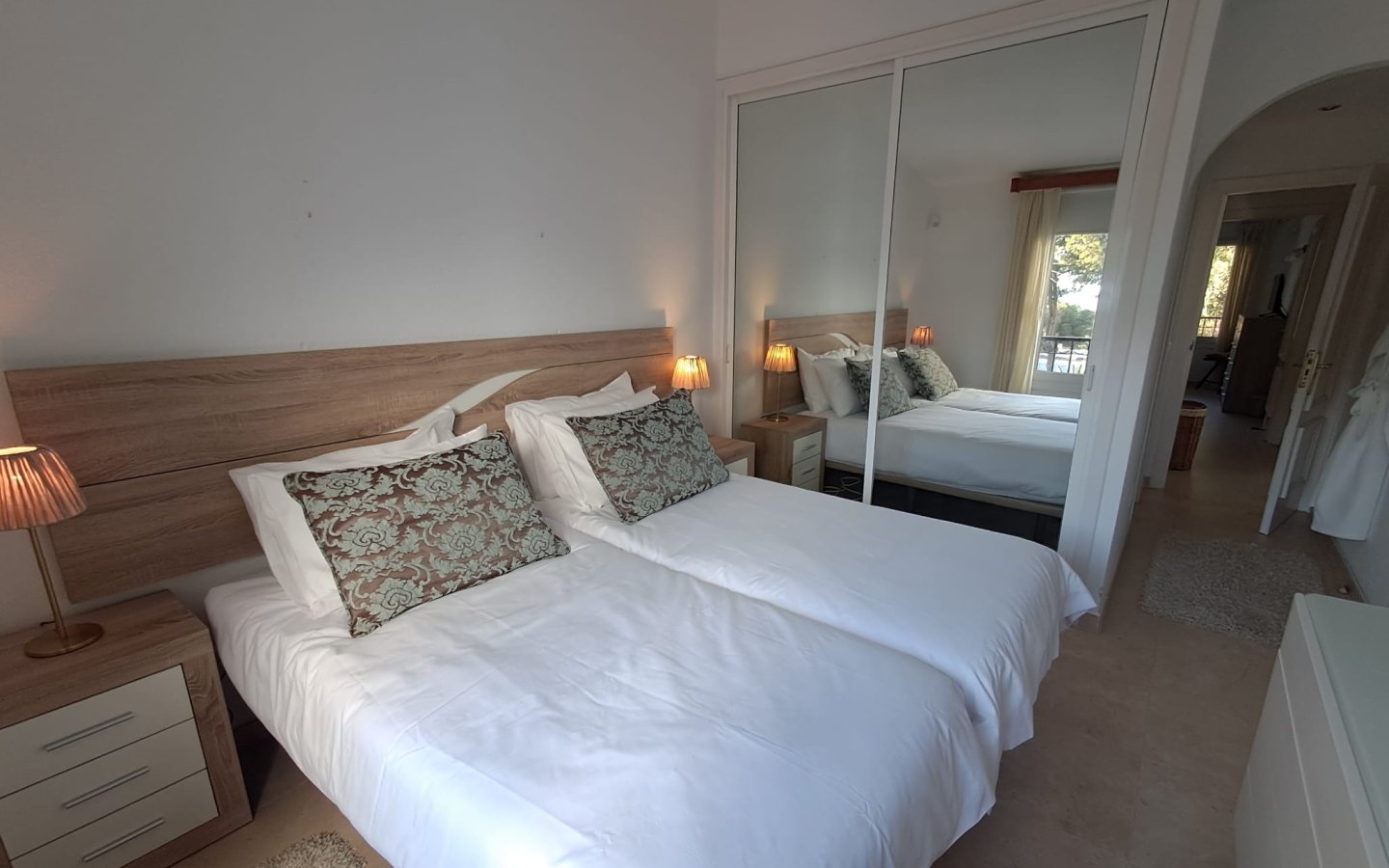 Jardin A - Master bedroom Wardrobes Jardin A - Master bedroom Wardrobes