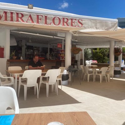 Jardin A - Pool cafe