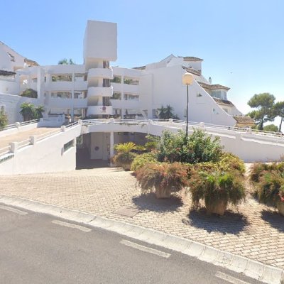 AF114, **NEW TO RENT** Parque 2 bed - 1 bath with large patio