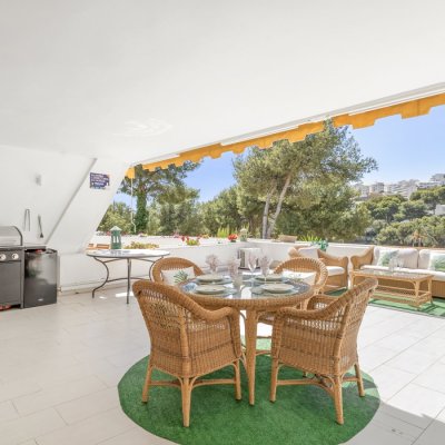 AF114, **NEW TO RENT** Parque 2 bed - 1 bath with large patio