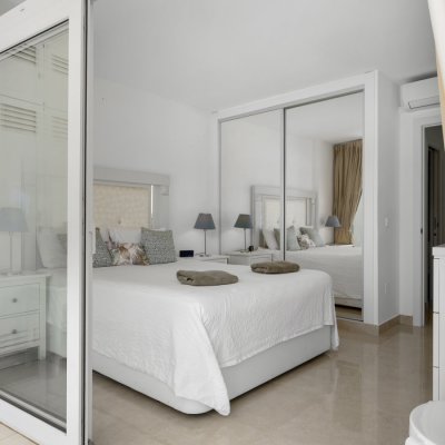 Af114 - Master Bedroom