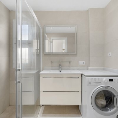 AF114 - Bathroom